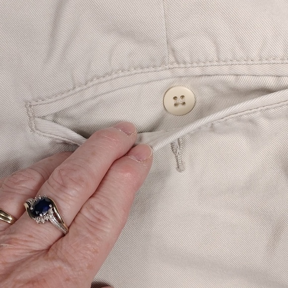 Cabela's men's beige shorts size 34x34 - Picture 9 of 14